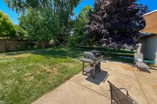 8642 S Fenway Ct, Oak Creek, WI 53154 - Photo 21