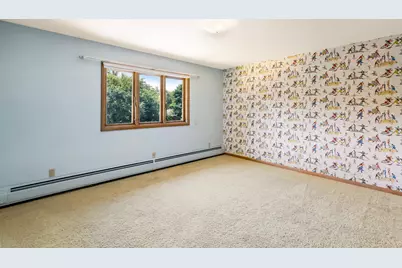 13335  Marquette Ave, Elm Grove, WI 53122 - Photo 13