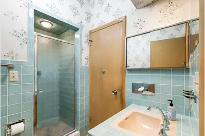 13335  Marquette Ave, Elm Grove, WI 53122 - Photo 9