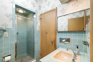 13335 Marquette Ave, Elm Grove, WI 53122 - Photo 9