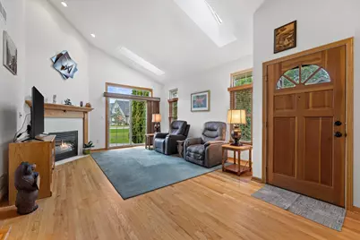 W232N3080  Emerald Ln #B, Pewaukee, WI 53072 - Photo 5