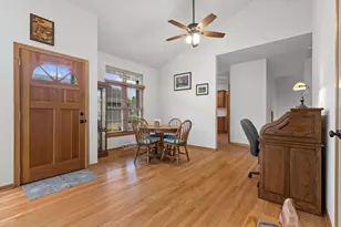 W232N3080 Emerald Ln, Pewaukee, WI 53072 - Photo 9