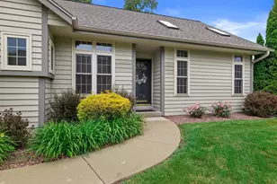 W232N3080 Emerald Ln, Pewaukee, WI 53072 - Photo 43