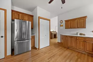 W232N3080 Emerald Ln, Pewaukee, WI 53072 - Photo 15