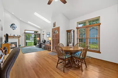 W232N3080  Emerald Ln #B, Pewaukee, WI 53072 - Photo 11