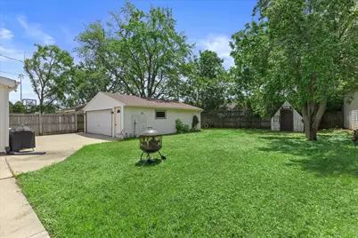 5409  58th St, Kenosha, WI 53144 - Photo 5