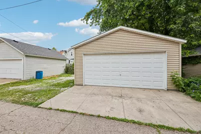 1646  Thurston Ave, Racine, WI 53405 - Photo 37