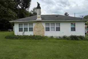1402 E Koshkonong Dr, Milton, WI 53534 - Photo 11