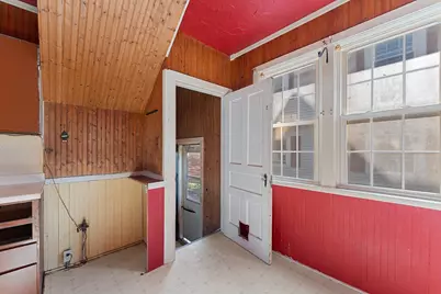 1718  28th St, Two Rivers, WI 54241 - Photo 17