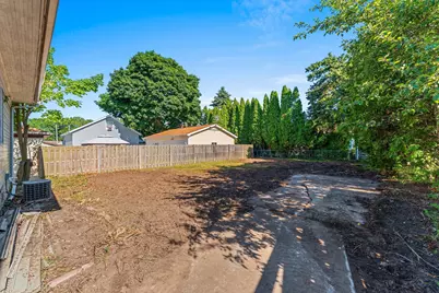 1718  28th St, Two Rivers, WI 54241 - Photo 3