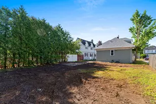 1718 28th St, Two Rivers, WI 54241 - Photo 35