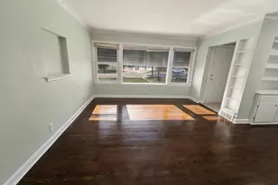 5821 W Keefe Ave, Milwaukee, WI 53216 - Photo 5