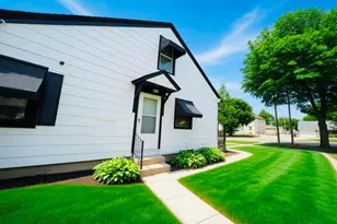 5821 W Keefe Ave, Milwaukee, WI 53216 - Photo 21