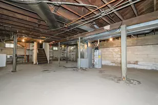1971 S 81st St, West Allis, WI 53219 - Photo 35