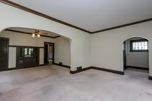 1971 S 81st St, West Allis, WI 53219 - Photo 9