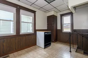 1971 S 81st St, West Allis, WI 53219 - Photo 15
