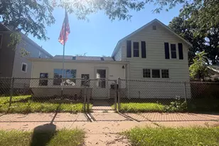 1633 Avon St, La Crosse, WI 54603 - Photo 1