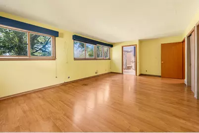 810 E Fairy Chasm Rd, Bayside, WI 53217 - Photo 25