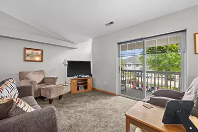 1276  Village Centre Dr #7, Somers, WI 53144 - Photo 3