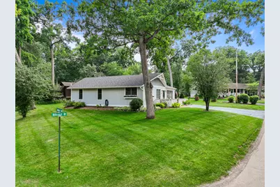 413  Hillcrest Dr, Fontana, WI 53125 - Photo 33