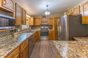 W764 Valley Dr, Fountain City, WI 54629 - Photo 3