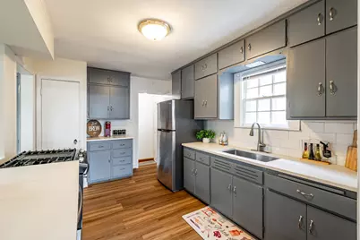 5231 N Bay Ridge Ave, Whitefish Bay, WI 53217 - Photo 9