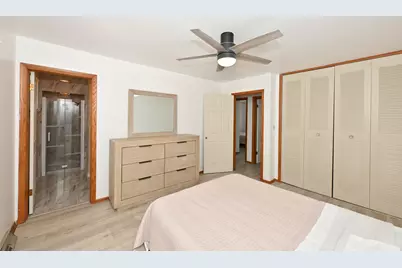 7857 N 60th St #E, Milwaukee, WI 53223 - Photo 15