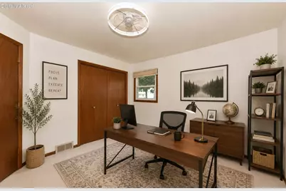 1818  Woodridge Rd, West Bend, WI 53095 - Photo 17