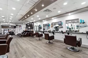 3041 N Oakland Ave, Milwaukee, WI 53211 - Photo 33