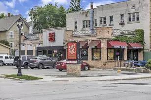 3041 N Oakland Ave, Milwaukee, WI 53211 - Photo 37