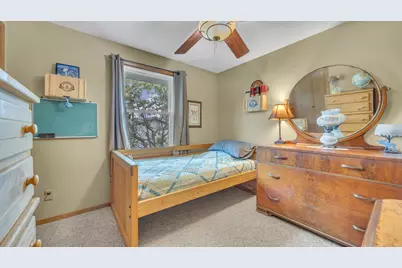 707  Goldfinch Ln, Howards Grove, WI 53083 - Photo 13