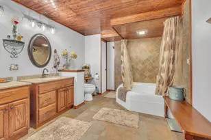 707 Goldfinch Ln, Howards Grove, WI 53083 - Photo 19