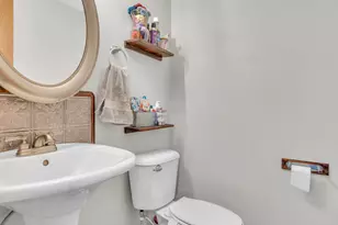 707 Goldfinch Ln, Howards Grove, WI 53083 - Photo 11