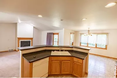 864  Eagles Way, Plymouth, WI 53073 - Photo 3