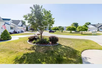 864  Eagles Way, Plymouth, WI 53073 - Photo 21