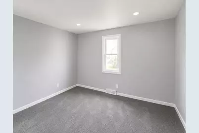 6082 N 36th St, Milwaukee, WI 53209 - Photo 11