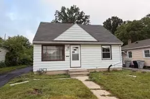 5217 N 61st St, Milwaukee, WI 53218 - Photo 3