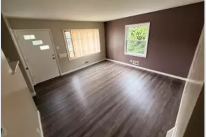 5217 N 61st St, Milwaukee, WI 53218 - Photo 3