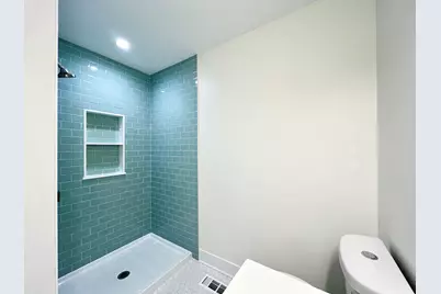 3366 S 8th St, Milwaukee, WI 53215 - Photo 23
