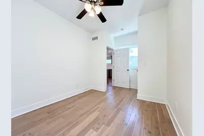 3366 S 8th St, Milwaukee, WI 53215 - Photo 25