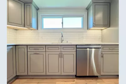 3366 S 8th St, Milwaukee, WI 53215 - Photo 11