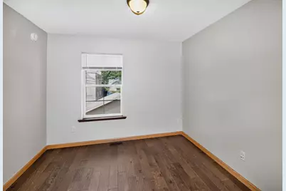 509 N 29th St, Milwaukee, WI 53208 - Photo 21
