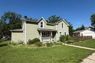 614 Whitewater Ave, Fort Atkinson, WI 53538 - Photo 1