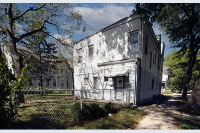 1801 W Meinecke Ave, Milwaukee, WI 53206 - Photo 9