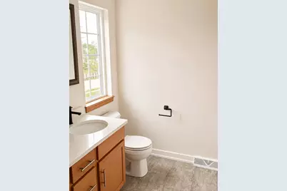 4120 S Pennsylvania Ave, Saint Francis, WI 53235 - Photo 13