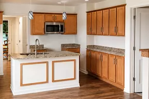 4120 S Pennsylvania Ave, Saint Francis, WI 53235 - Photo 9