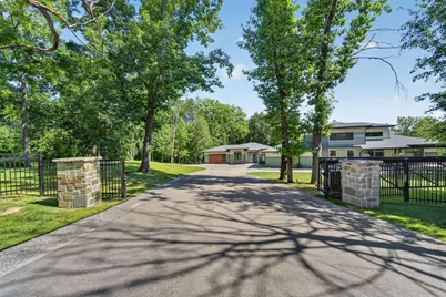 N7W29938  Bryn Dr, Delafield, WI 53188 - Photo 9