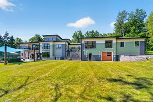 N7W29938 Bryn Dr, Delafield, WI 53188 - Photo 3