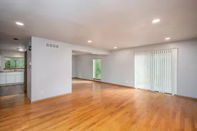 9012  N 70th St, Milwaukee, WI 53223 - Photo 5