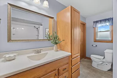 6131  Twin Oak Dr, Greendale, WI 53129 - Photo 19